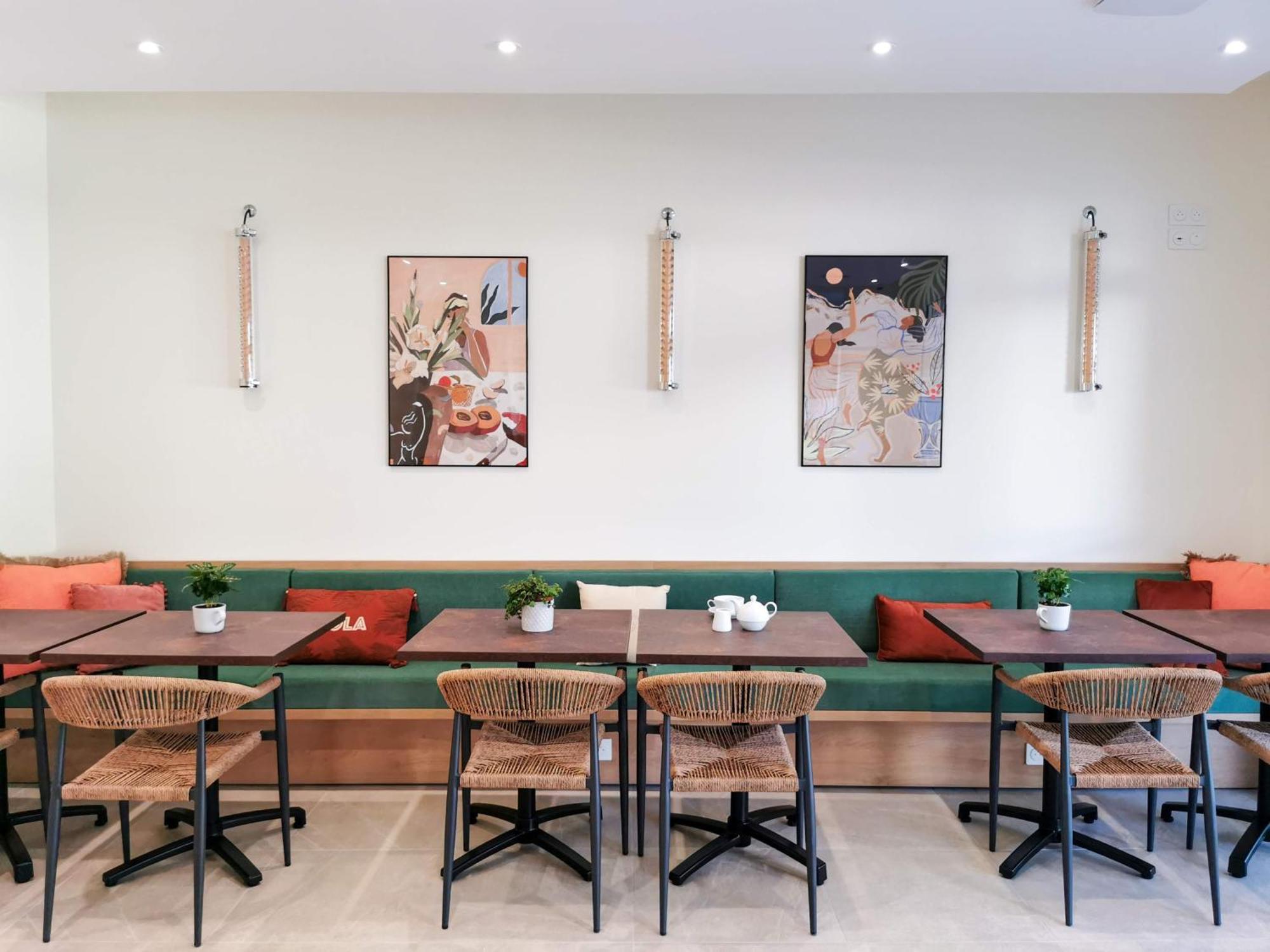 Bloom Hostel Bar & Garden ボルドー エクステリア 写真