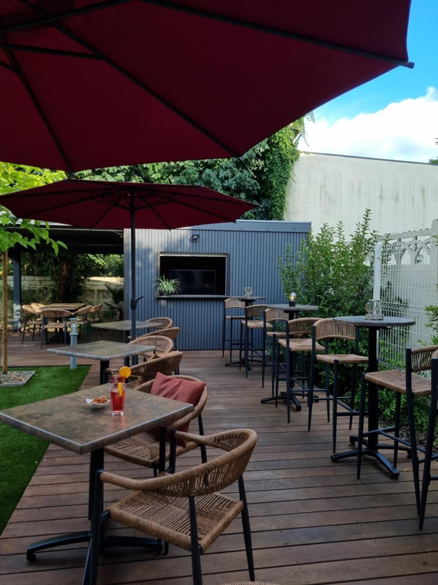 Bloom Hostel Bar & Garden ボルドー エクステリア 写真